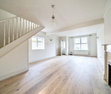 2 bedroom semi-detached house to rent - Photo 2