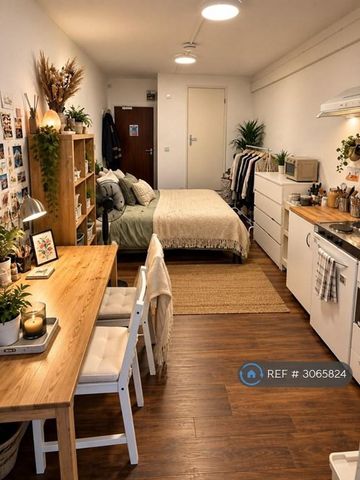 Studio to rent - Photo 4