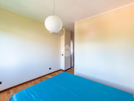 Villa singola in affitto - Photo 2