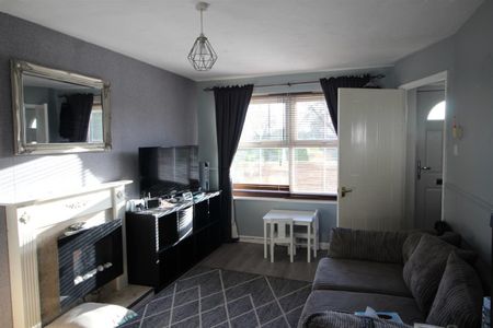 Temple Row, Colton, Leeds - Photo 2