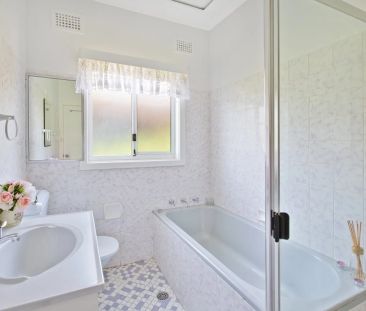 Single-Level Living in Convenient Location - Photo 3