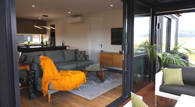 BRAND SPANKING NEW! - Photo 1