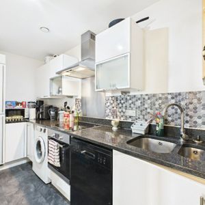 Providence House, Maidenhead Providence House, Maidenhead - Photo 2