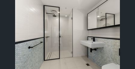 OVERSIZED ONE BEDROOM - Photo 3