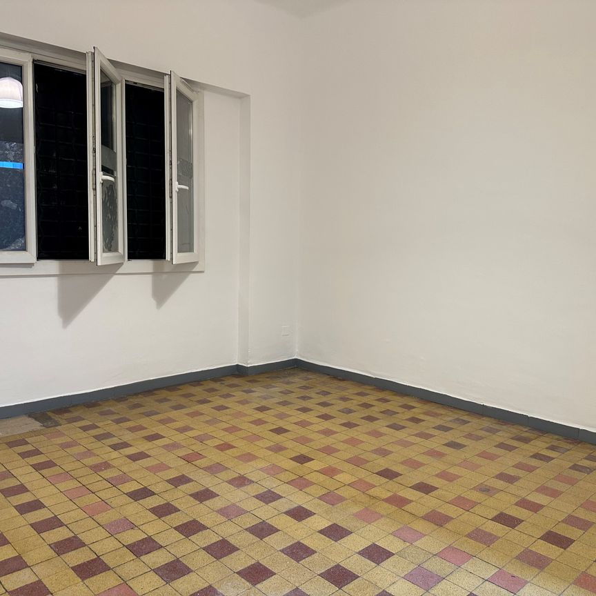 Location appartement Marseille 1er (13001) - Photo 1