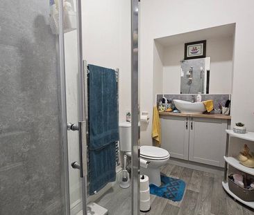 2 bedroom property to rent - Photo 6