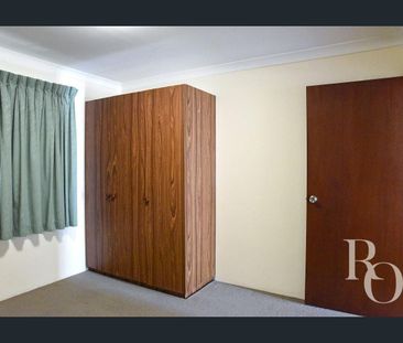 Lock & Leave- Great Location - Viewing Monday 12th October 2026 at ... - Photo 3