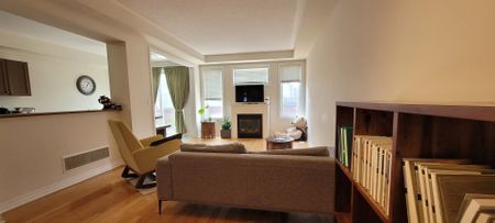 For Lease - 2019 Trawden Way Unit# 36, Oakville, Ontario - Photo 4