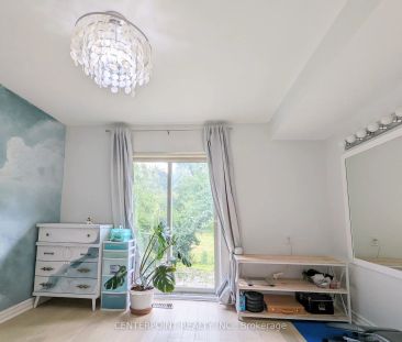 Detached Home For Lease | N9235799 - Photo 6