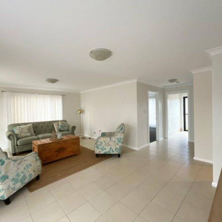 FULLY FURNISHED COASTAL LIVING IN BEAUTIFUL MANNING POINT - Photo 3