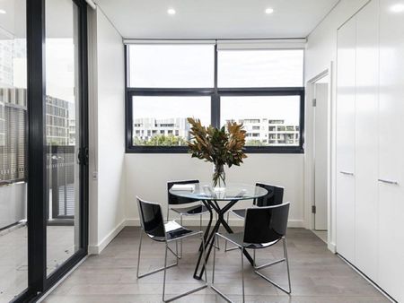 Amazing Apartment in Fantastic Location - Photo 4