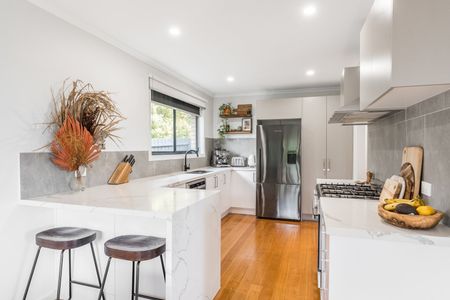 Stunning Renovated Home in Coveted Location - Photo 5