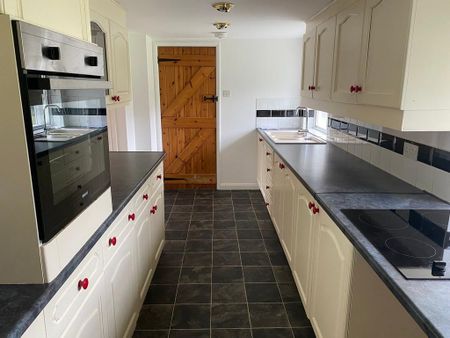 2 bedroom detached house to rent - Photo 3