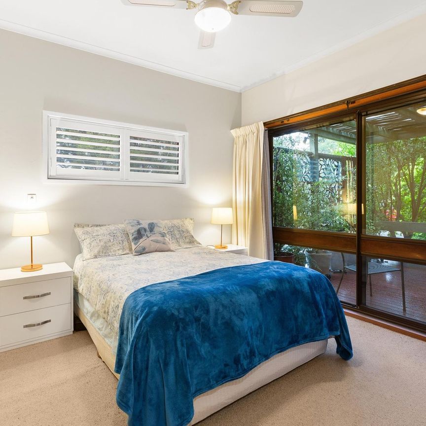 40 Warnes Rd , MITCHAM - Photo 1