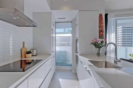 For Lease - 2221 Yonge Street Unit# 1709, Toronto, Ontario - Photo 5
