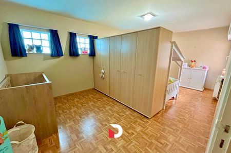 Ruime half open woning met 3 slaapkamers en prachtige tuin - Photo 2