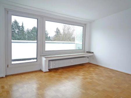 2-Zi.-DG-Wohnung mit Wohnküche + EBK und Balkon in D-dorf-Lohausen! - Foto 2