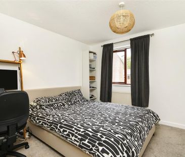 2 bedroom semi-detached house to rent - Photo 3