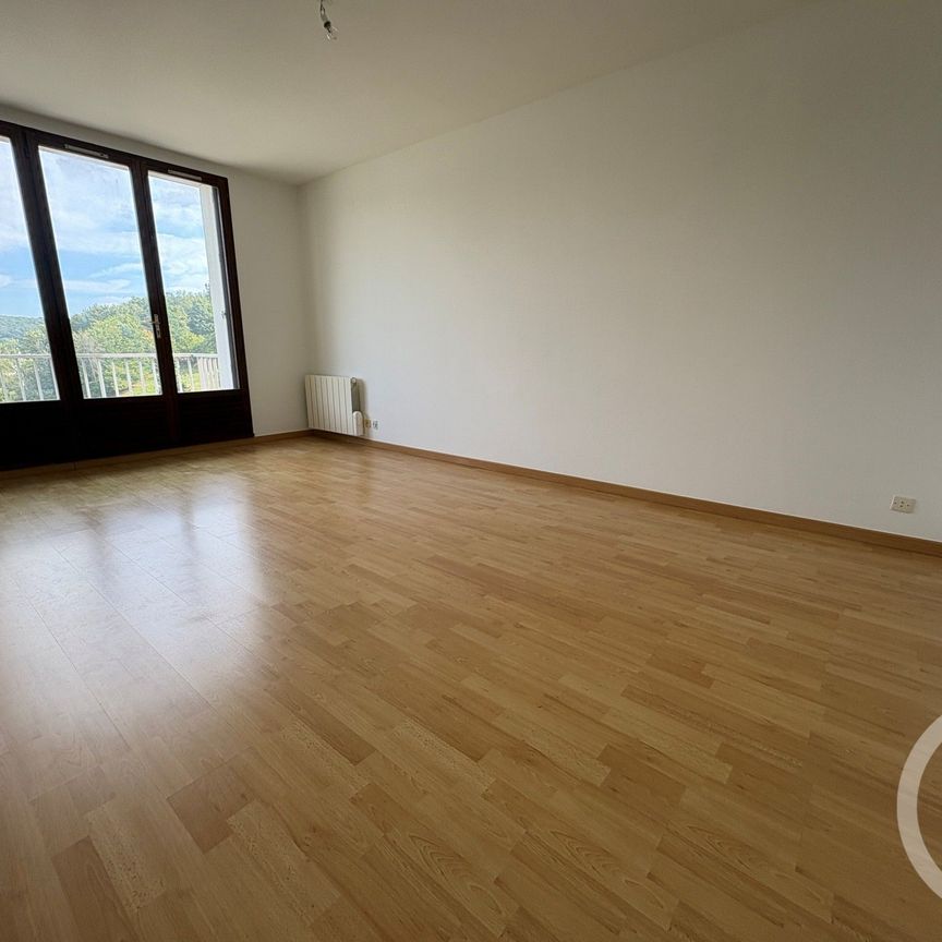 Location Appartement 3 pièces 74m² BOLBEC 76210 - Photo 1