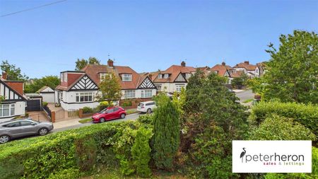 Newlands Avenue, Tunstall, Sunderland, Tyne and Wear, SR3 1XW - Photo 4