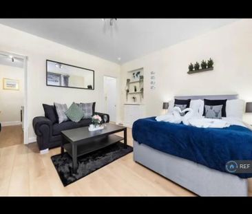 Studio to rent - Photo 4