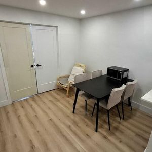 🏙️ CESSION DE BAIL – Ville-Marie // LEASE TRANSFER - Ville-Marie area - Photo 2