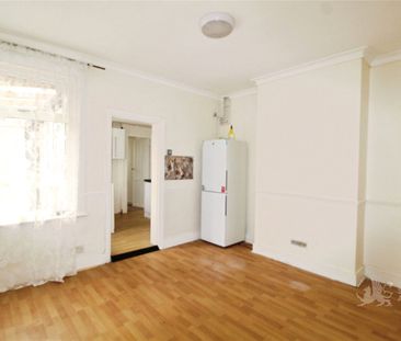 Pemdevon Road, Croydon, CR0 3QR - Photo 2