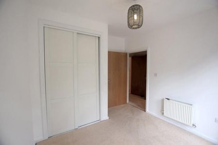 3 Bedroom Semi Detached Available Arranging tenancy - Photo 5