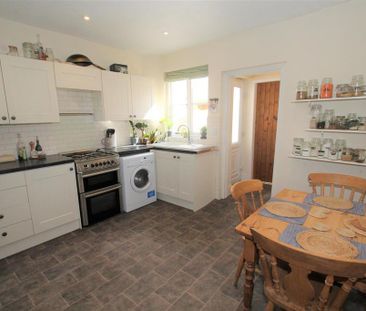 2 bedroom cottage to rent - Photo 3