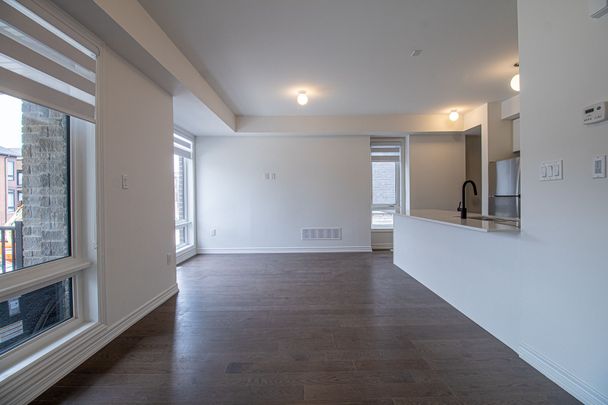 For Lease - 432 Salem Road, Ajax, Ontario - Photo 1