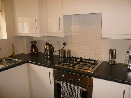 2 bedroom apartment to rent - Photo 3