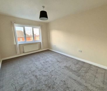 Newlove Avenue, St. Helens - Photo 1