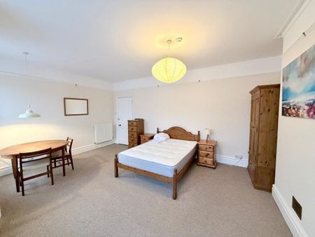 7 bedroom semi-detached house to rent - Photo 2