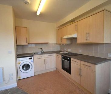 Godwin Court, Swindon, Wiltshire, SN1 - Photo 2