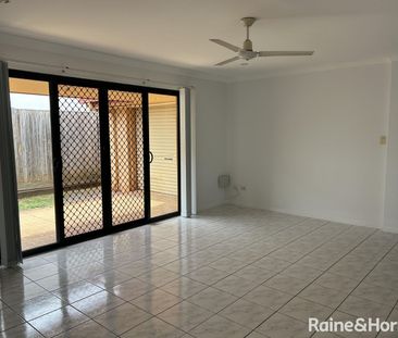 RENOVATED FAMILY HOME IN QUIET LOCATION - Photo 2