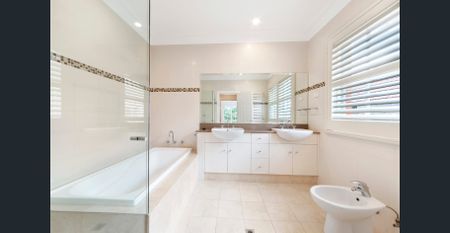 2/85 Raglan Street, Mosman, NSW 2088 - Photo 4