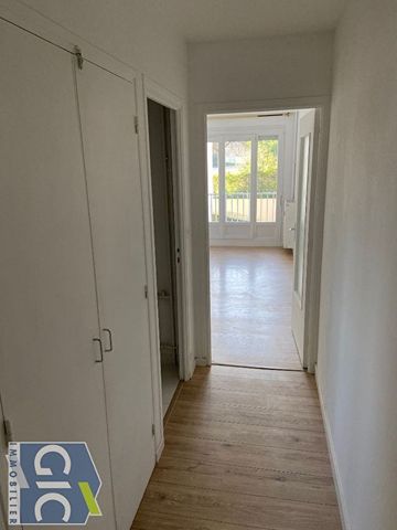 Location Appartement 1 pièce 26m² - Photo 3