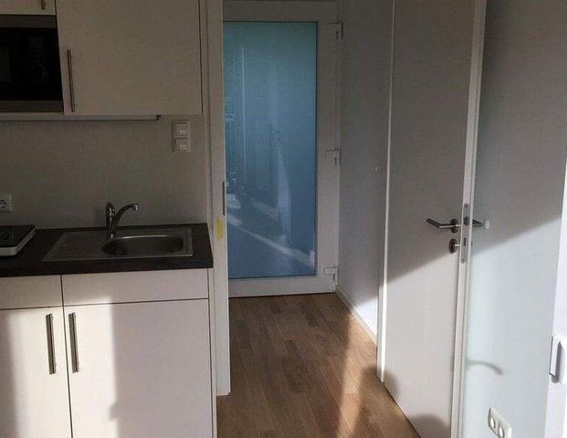 Ideal für Wochenpendler: Mikro-Appartment nahe Ostkreuz (möbliert) - Photo 1