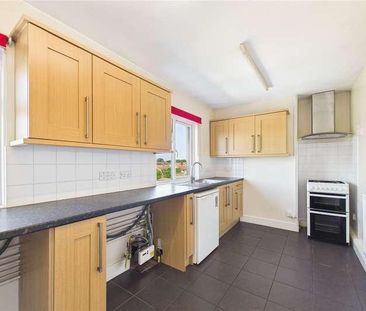 Dempsey Houses, The Meadway, Tilehurst, Reading, Berkshire, RG30 - Photo 6