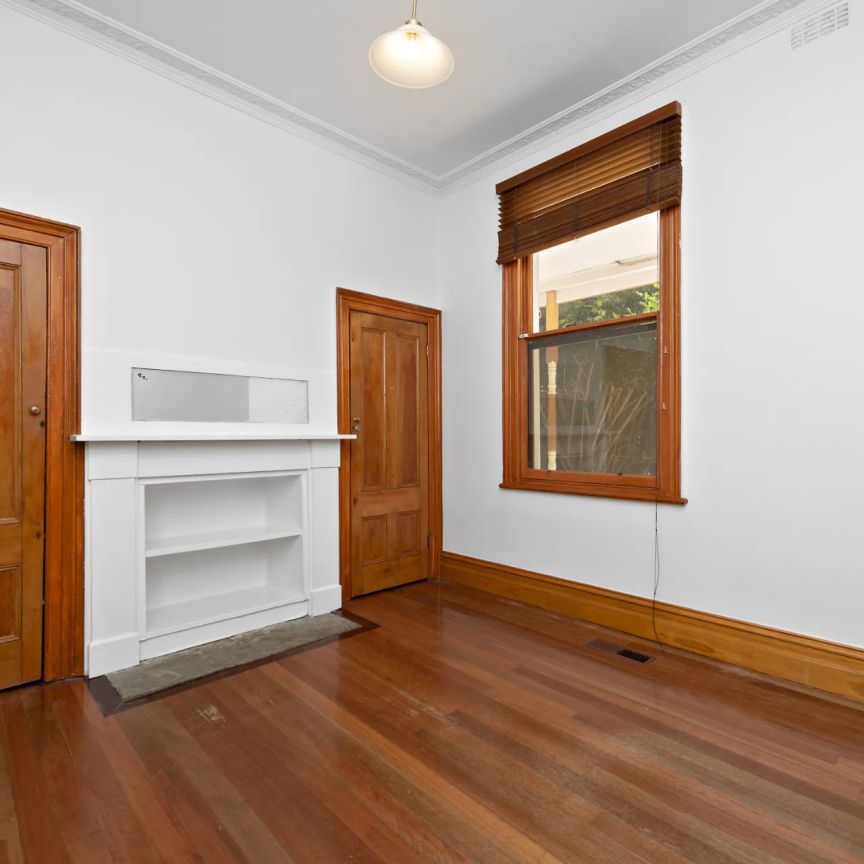 6 Clyde Street, St Kilda. - Photo 1