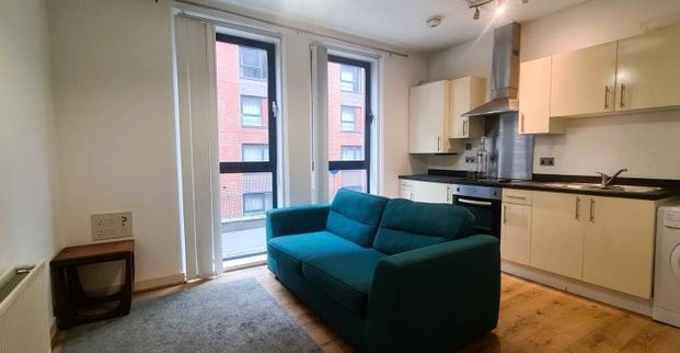 1 bedroom ground floor flat to rent - Photo 1
