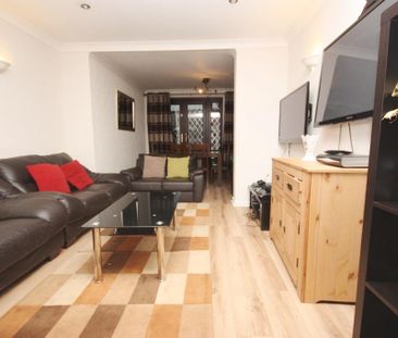 Muirfield, East Acton, London, W3 7NR - Photo 1