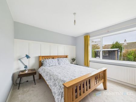 3 bedroom detached bungalow to rent - Photo 4