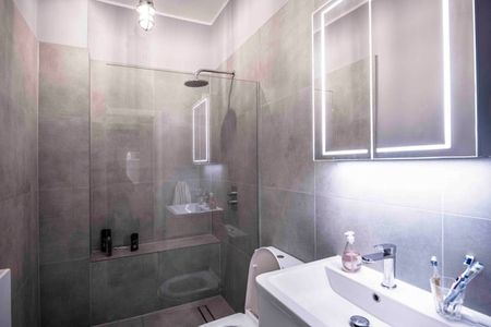 2 Bed Flat, Acton Lane, W4 - Photo 5