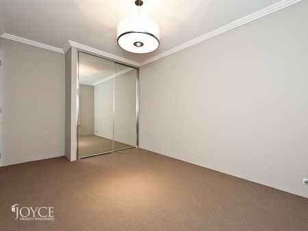 101 Grand Promenade, KARRINYUP WA 6018 - Photo 2