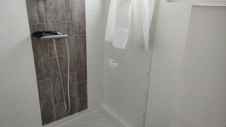 Location Maison 4 pièces 79m² - Photo 3