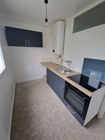 Location Appartement 4 pièces 57m² FECAMP 76400 - Photo 3