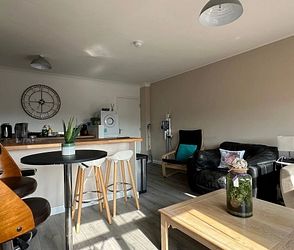 30 High Street, Broadstairs, CT10 1LH, Kent - Photo 2