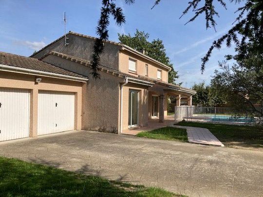 Maison à louer - 6 pièces - 165 m² - Photo 1