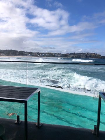 Bondi Beach - Photo 5